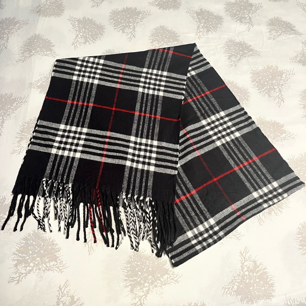 100% Cashmere Scarf. Designer-inspired - Picture 2 of 4